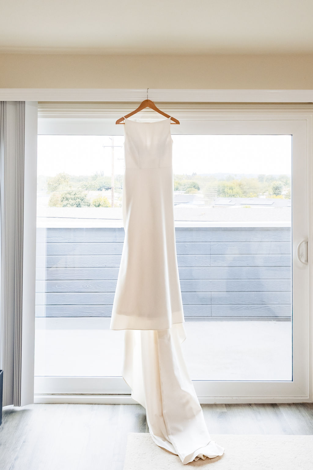 PJ and Sarah's wedding day preparation and details, Fullerton, California — photo 1